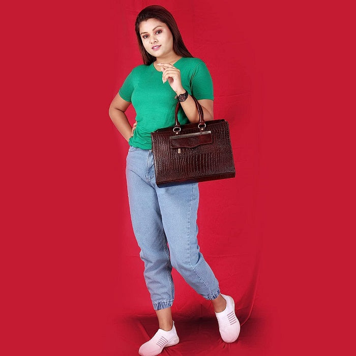 Leather Satchels Style with Exquisite Tote Handbags